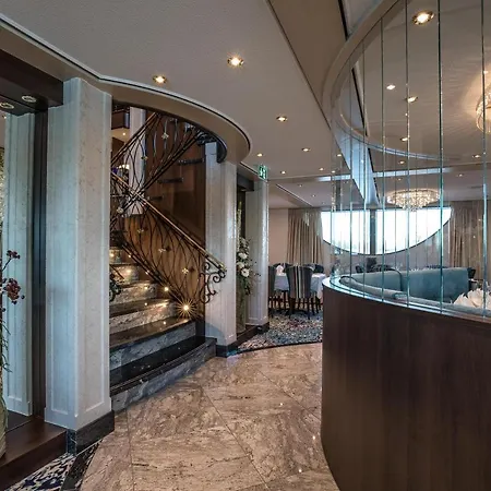 Viva Riverside 4 Hotel 4*