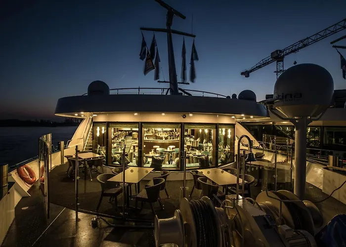 Viva Riverside 4 4* Cologne