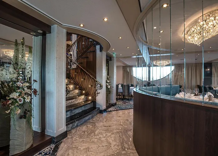 Viva Riverside 4 Hotel 4*