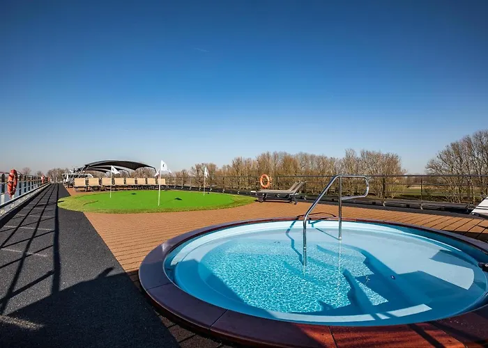 Viva Riverside 4 Hotel