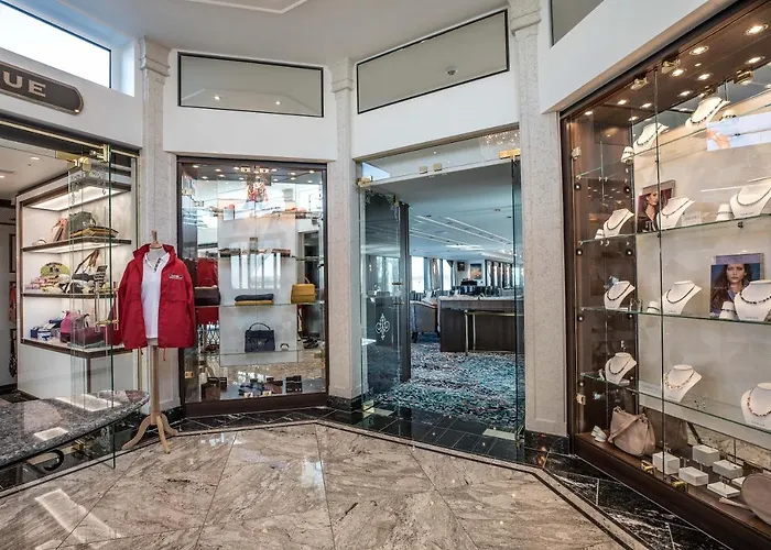 Viva Riverside 4 酒店 科隆