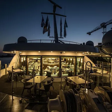 Viva Riverside 4 4* Cologne